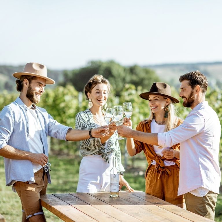 Degustazione nelle cantine della Maremma