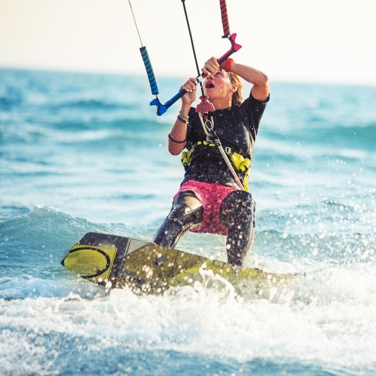Vacanze sportive a Talamone: kitesurf e windsurf
