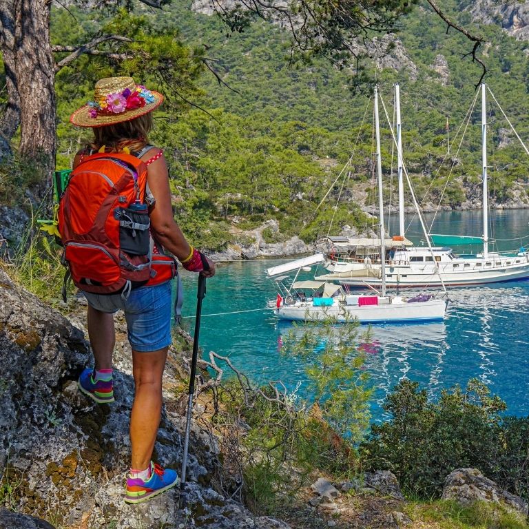 Trekking a Cala di Forno